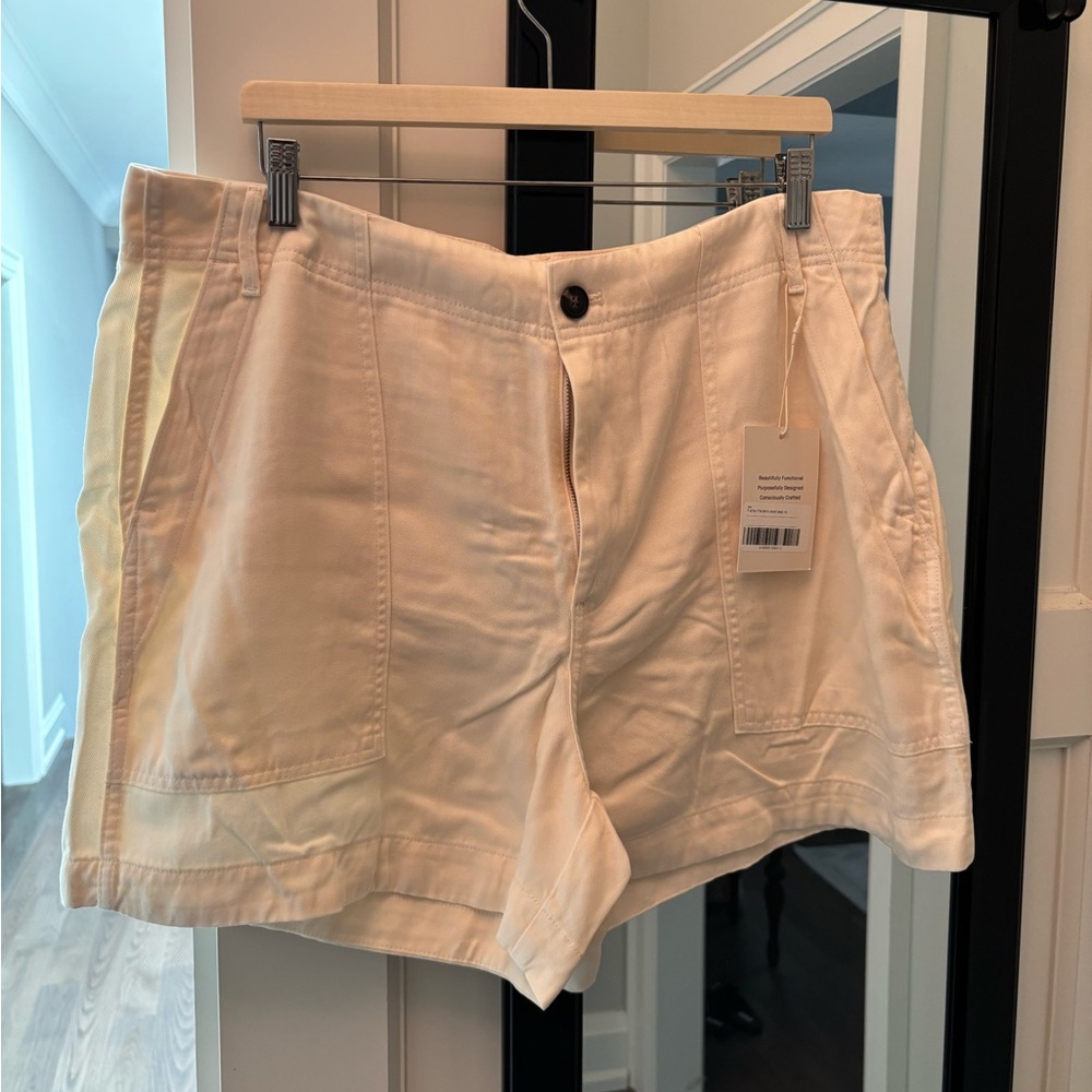 Everlane Utility Short - Picture 9 of 13